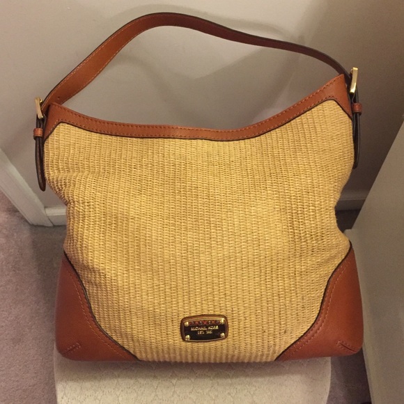 Michael Kors Handbags - Price Drop!!!  🌟 Michael Kors Straw bag 🌟